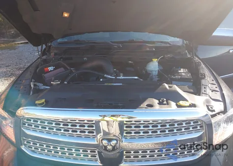 2015 Ram 1500 Laramie из США, поврежденный, VIN 1C6RR6NTXFS506216